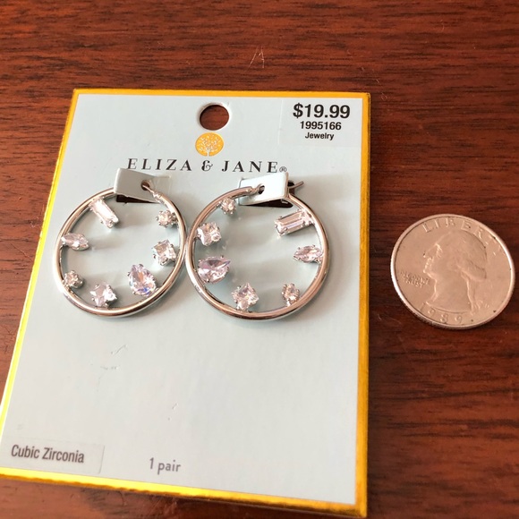 Earrings - Picture 2 of 6